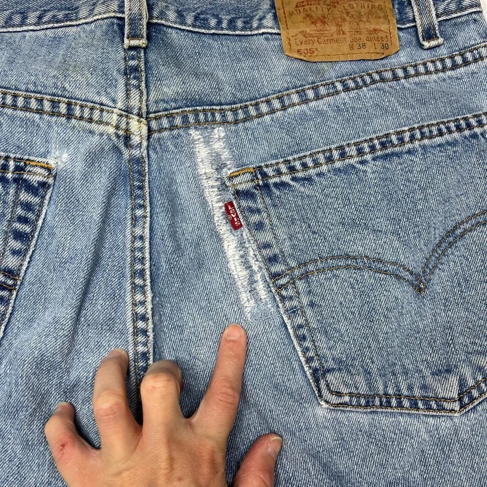 Vintage Levi's 505 Regular Fit Straight Leg Jeans Men Blue Denim Zip Fly - 38X30